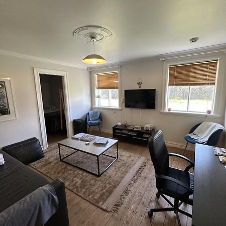 Reykjavik Urban Escape 2-Bedroom Haven With Private Entrance Exterior photo